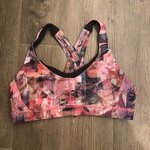 Lululemon sports bra size 8